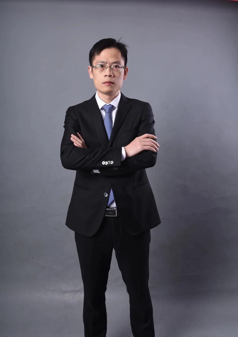 曹永弘 包装与印刷设计负责人